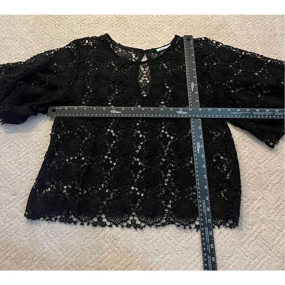 Kimchi Blue Black Lace Blouse - Picture 2 of 4